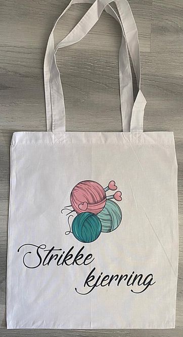 Hovedbilde Tøyveske hvit med tekst og nøster