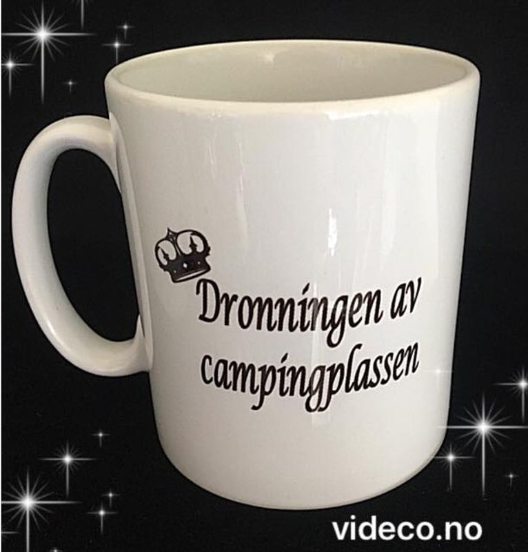 Kopp- Dronningen av campingplassen, sort&hvit