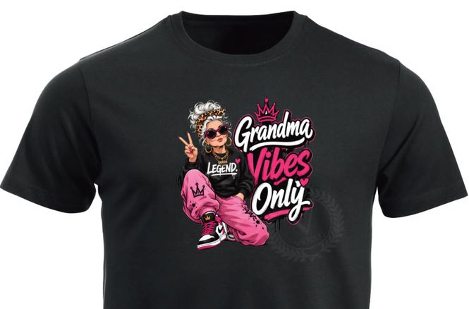 Hovedbilde T-shirt / Hoodie - Grandma vibes only